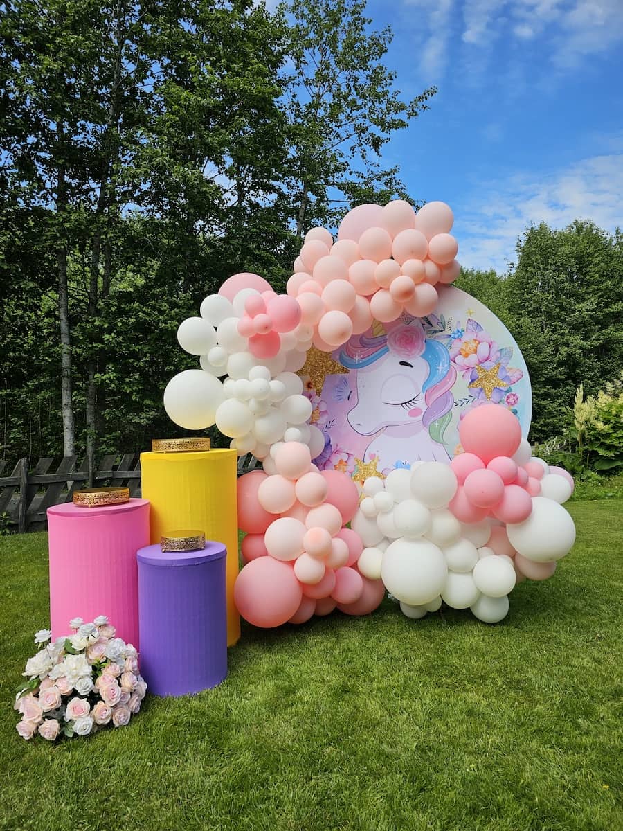 Festlige ballongbuer og ballongvegger i Trondheim